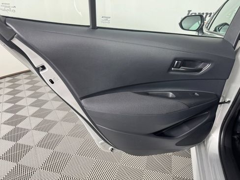 Used 2025 Toyota Corolla LE w/ Convenience Package FWD image 27