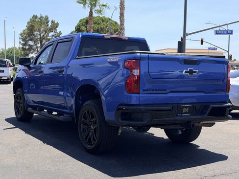 Used 2024 Chevrolet Silverado 1500 Custom Trail Boss w/ Turbomax Blackout Package AWD/4WD image 4