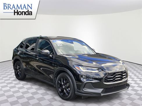 Certified 2023 Honda HR-V Sport image 2