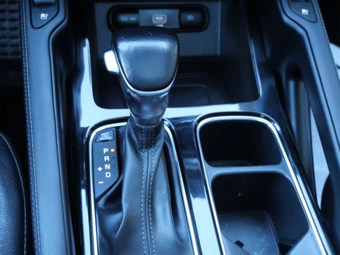 Used 2020 Kia Telluride SX image 16