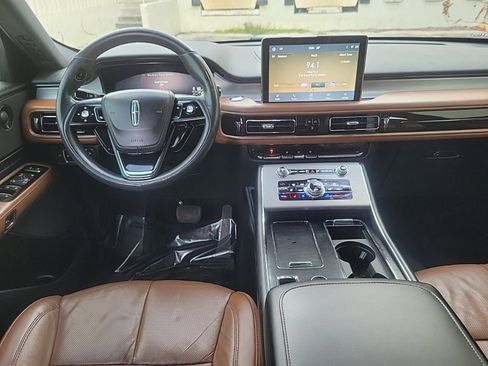Used 2020 Lincoln Aviator Reserve w/ Equipment Group 201A image 18