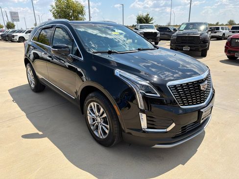 Used 2023 Cadillac XT5 Premium Luxury FWD image 7