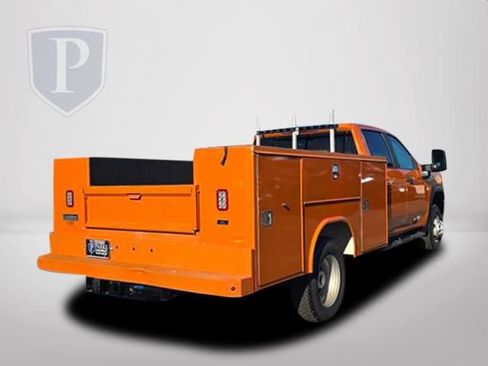 Used 2022 GMC Sierra 3500 Pro w/ Convenience Package image 7