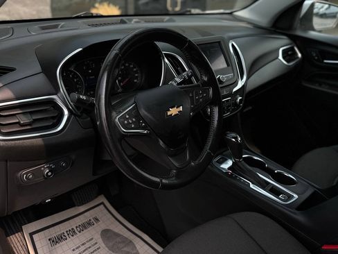 Used 2021 Chevrolet Equinox LT w/ Driver Convenience Package AWD/4WD image 12