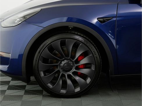 Used 2023 Tesla Model Y Performance image 45