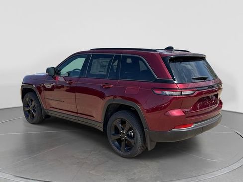 New 2026 Jeep Grand Cherokee Limited w/ Limited Altitude Package AWD/4WD image 6