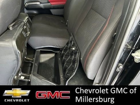 Used 2017 Toyota Tacoma SR5 w/ Tow Package AWD/4WD image 27