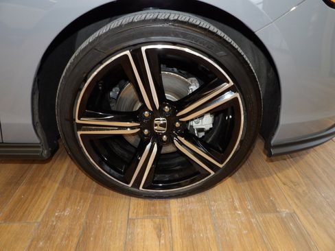 Used 2024 Honda Accord Sport image 4