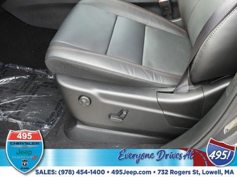 New 2026 Dodge Durango GT image 17