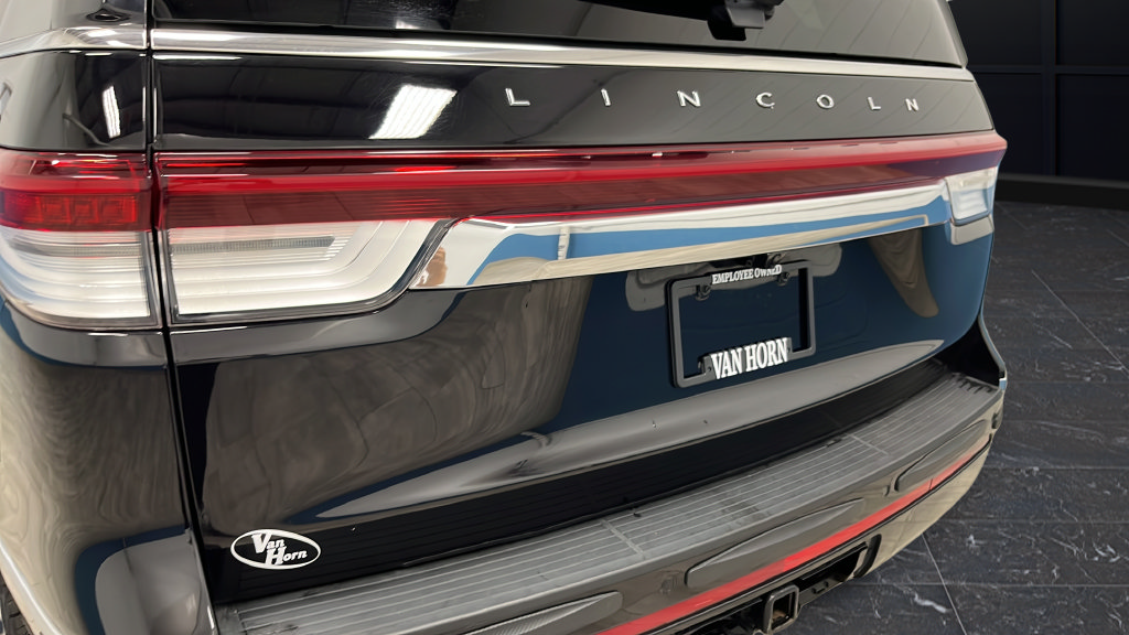 Used 2024 Lincoln Navigator Reserve AWD/4WD image 41
