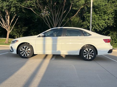 Certified 2025 Volkswagen Jetta S FWD image 6