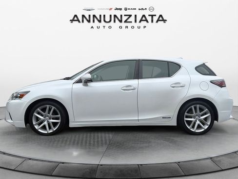Used 2017 Lexus CT 200h 200h w/ Navigation System Package image 2