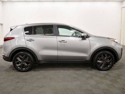Certified 2022 Kia Sportage LX w/ LX AWD Value Edition Package image 9