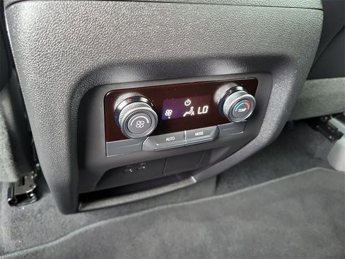 Used 2026 Buick Enclave Preferred image 21