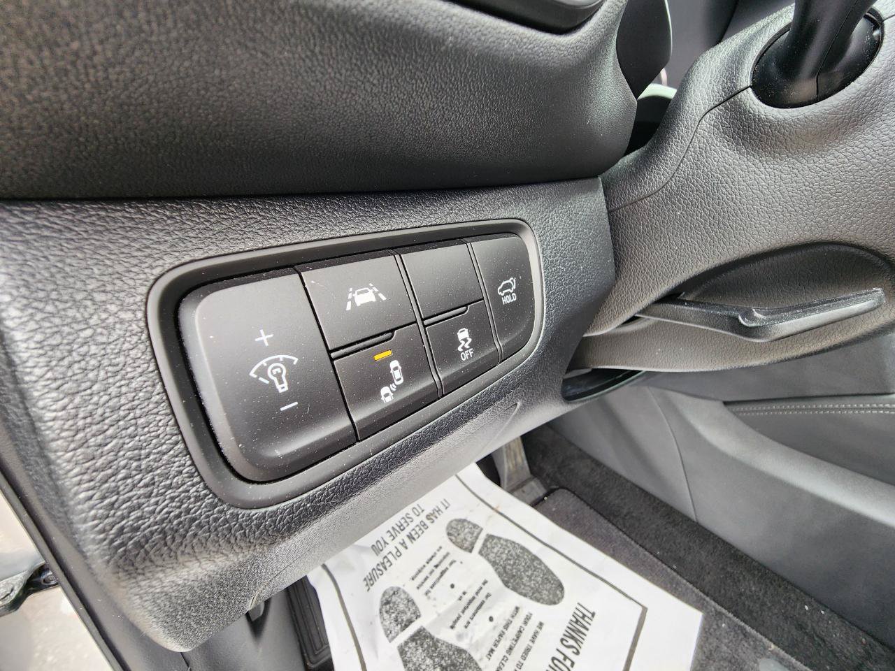 Used 2020 Hyundai Santa Fe Limited FWD image 16