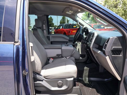 Used 2016 Ford F150 XLT AWD/4WD image 24