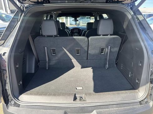 Used 2023 Chevrolet Traverse LT w/ LPO, Floor Liner Package image 10