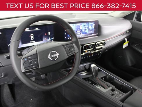 New 2026 Nissan Sentra SR w/ SR Premium Package FWD image 15