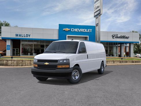 New 2025 Chevrolet Express 3500 Extended w/ Driver Convenience Package image 25
