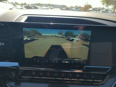 New 2026 Chevrolet Silverado 2500 ZR2 AWD/4WD image 13