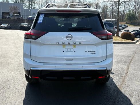 New 2026 Nissan Rogue Platinum image 6
