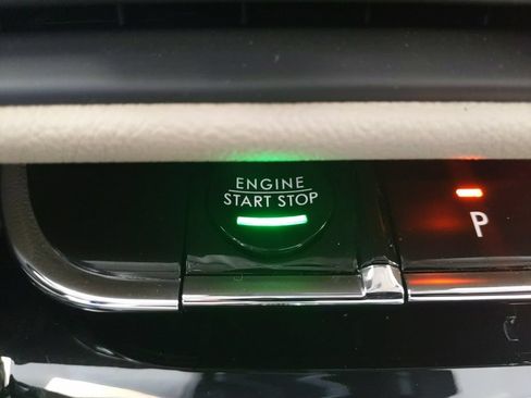 Used 2025 Lincoln Corsair AWD w/ Equipment Group 101A image 22