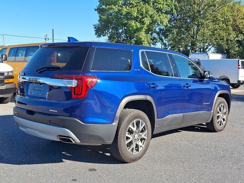 Used 2023 GMC Acadia SLE image 6