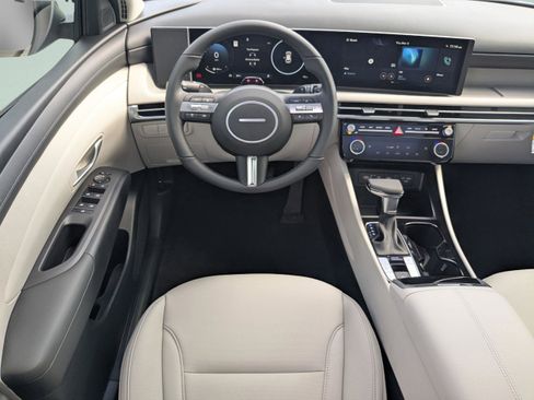 New 2026 Hyundai Tucson SEL image 17