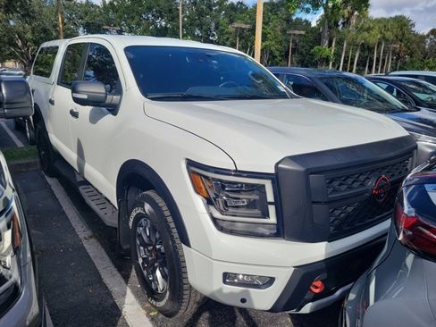 Used 2023 Nissan Titan PRO-4X w/ Pro-4x Convenience Package image 3