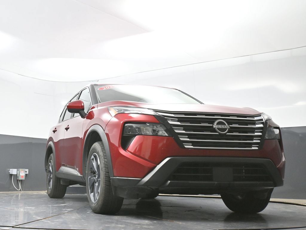 Used 2025 Nissan Rogue SV FWD image 42