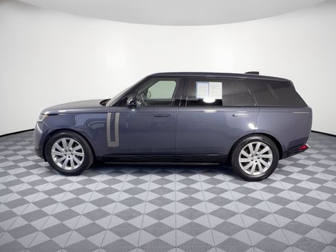 Used 2024 Land Rover Range Rover Long Wheelbase SE AWD/4WD image 2