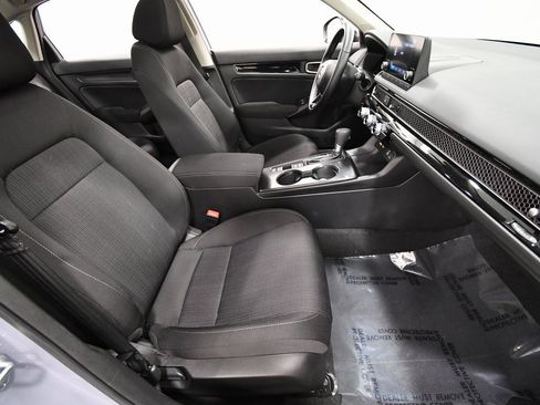 Certified 2024 Honda Civic EX image 18