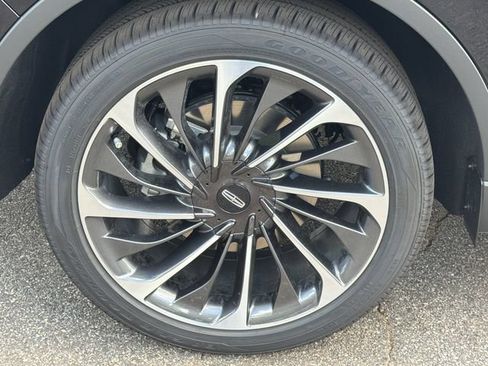 New 2027 Lincoln Aviator Reserve AWD/4WD image 18