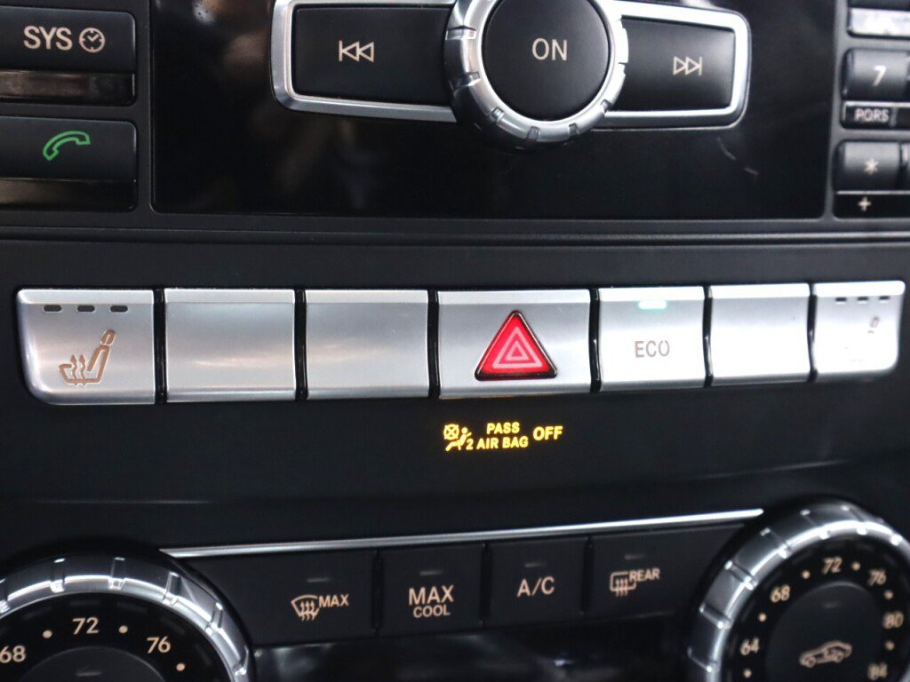 Used 2014 Mercedes-Benz C 300 4MATIC Sedan image 18