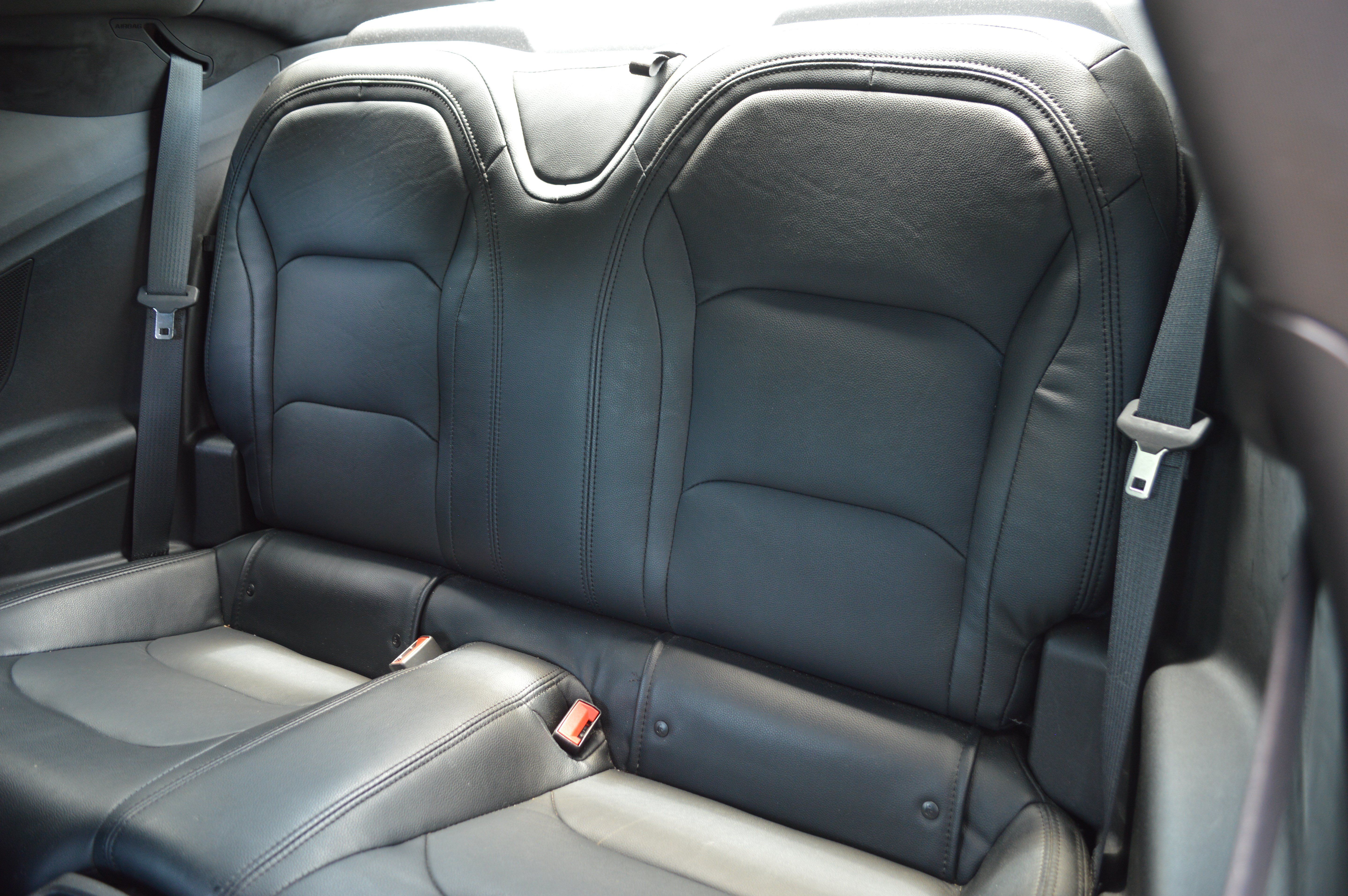 Used 2018 Chevrolet Camaro LT RWD image 34