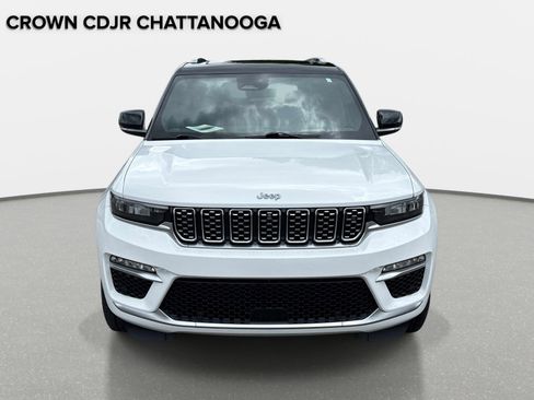 Certified 2024 Jeep Grand Cherokee Summit w/ Advanced Protech Group IV AWD/4WD image 10