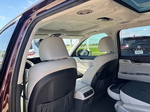 Used 2023 Hyundai Palisade Calligraphy FWD image 27