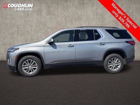 Used 2024 Chevrolet Traverse LT FWD image 3
