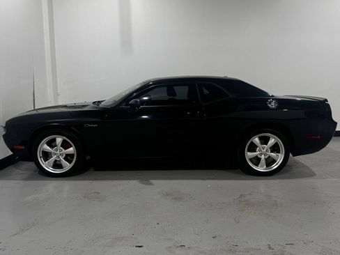 Used 2011 Dodge Challenger R/T image 11