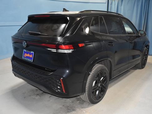 New 2026 Volkswagen Tiguan SE R-Line image 21