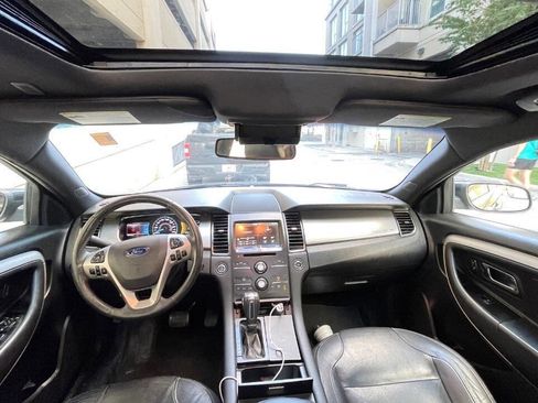 Used 2015 Ford Taurus SEL w/ Equipment Group 201A image 8