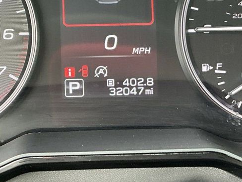 Used 2025 Subaru Outback Premium image 33