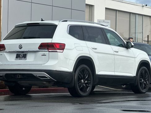 Used 2019 Volkswagen Atlas SEL Premium image 2
