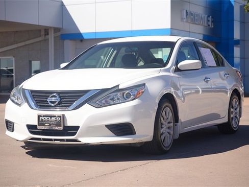 Used 2018 Nissan Altima 2.5 S w/ S Convenience Package image 7