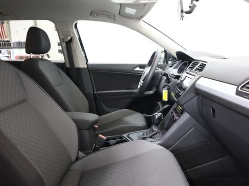 Used 2020 Volkswagen Tiguan S FWD image 21