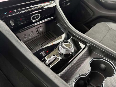 New 2026 Jeep Grand Cherokee Altitude image 23