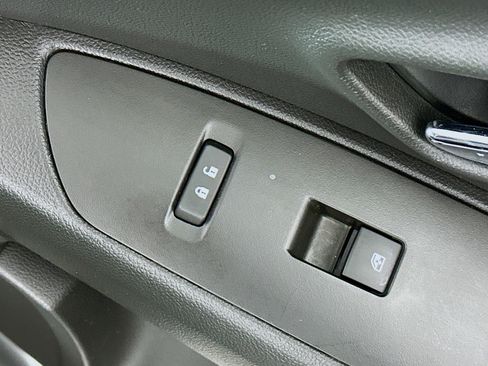 Used 2020 Chevrolet Trax LS FWD image 27