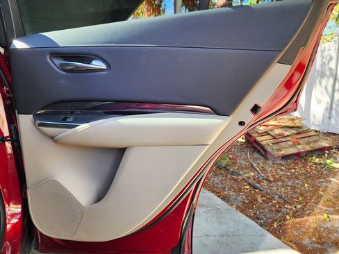 Used 2019 Cadillac XT4 Luxury FWD image 22