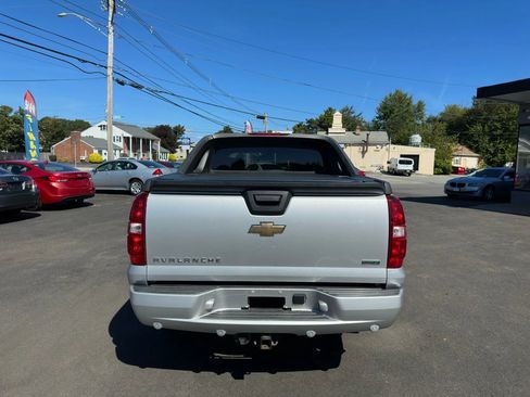 Used 2010 Chevrolet Avalanche LT w/ Luxury Package image 5