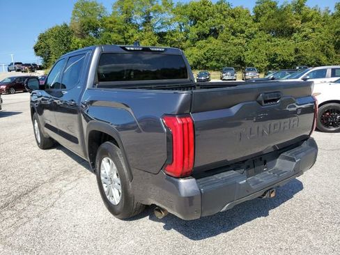 Used 2022 Toyota Tundra SR5 w/ SR5 Premium Package image 6
